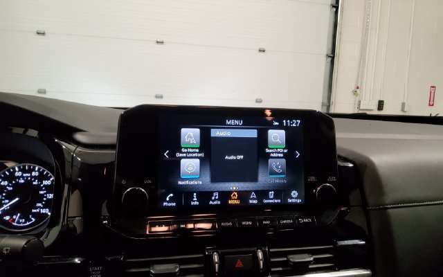 Used 2025 Nissan Pathfinder SL FWD image 30