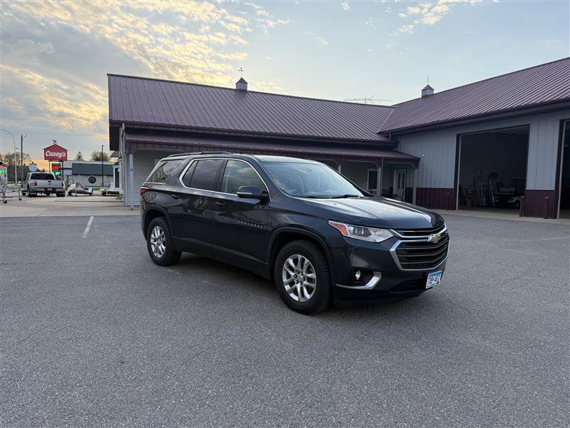 Used 2019 Chevrolet Traverse LT w/ LPO, Floor Liner Package AWD/4WD image 1