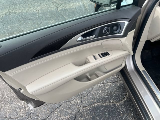 Certified 2020 Lincoln MKZ Reserve w/ Elements Package FWD image 14