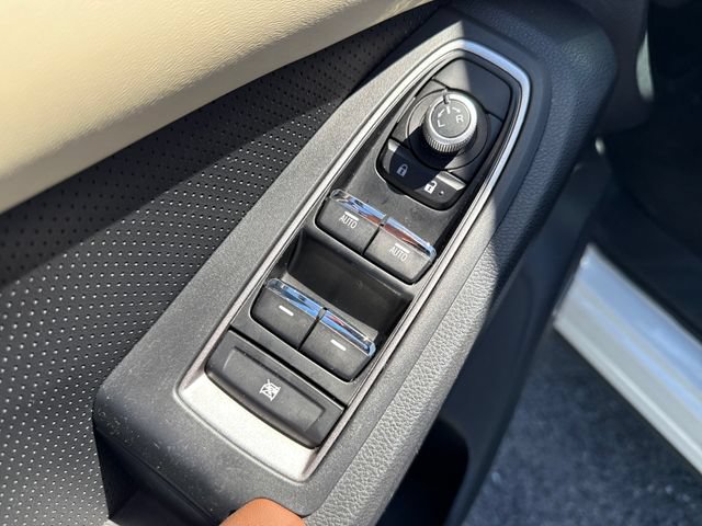 Used 2019 Subaru Ascent Touring AWD/4WD image 21