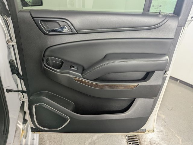 Used 2016 Chevrolet Suburban LT w/ Luxury Package image 20