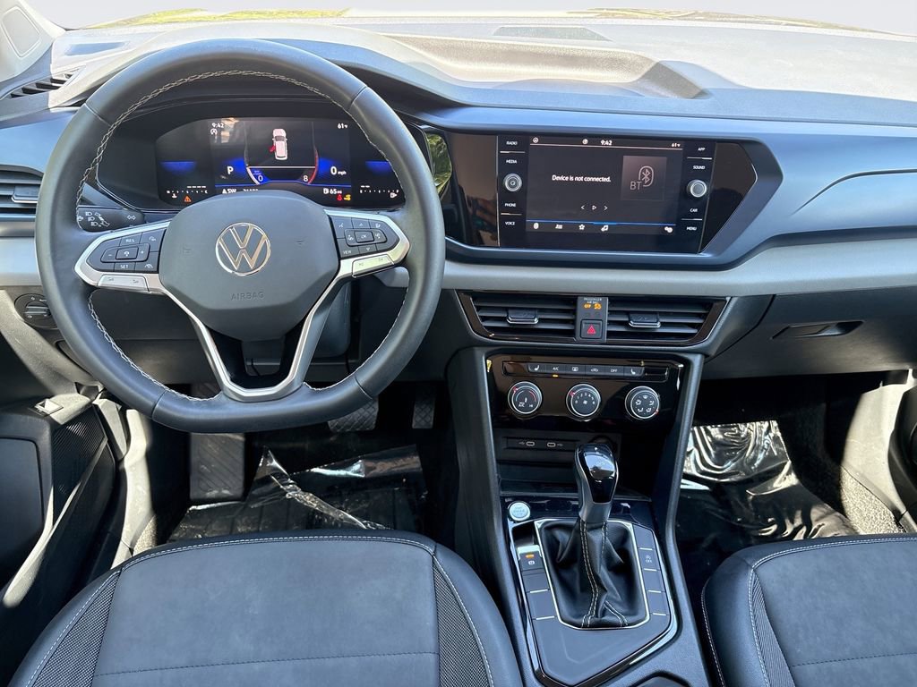 Used 2023 Volkswagen Taos SE w/ Black Wheel Package FWD image 21