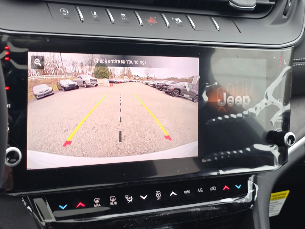 New 2026 Jeep Grand Cherokee Altitude AWD/4WD image 10