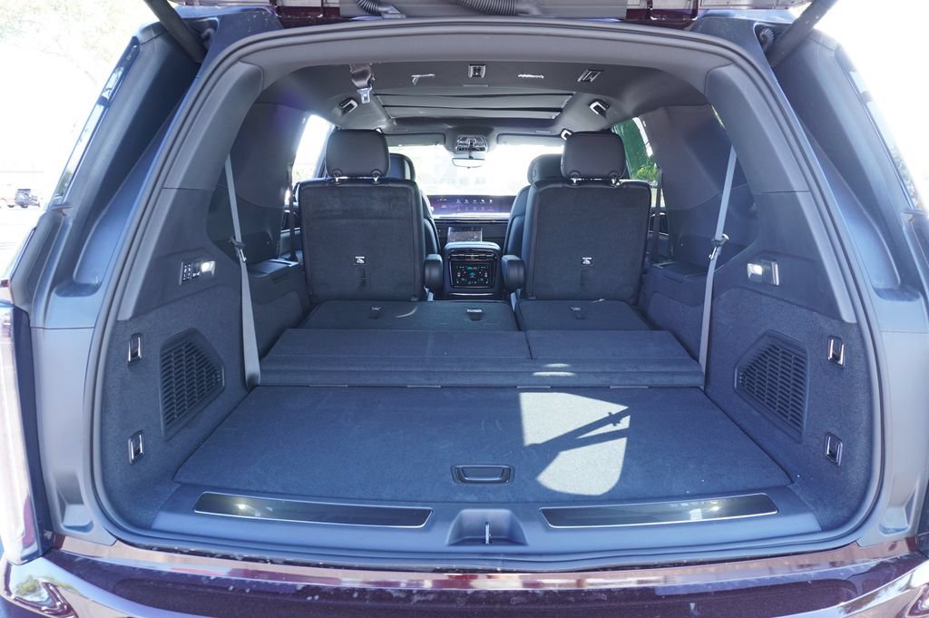 New 2026 Cadillac Escalade IQL Luxury AWD/4WD image 8