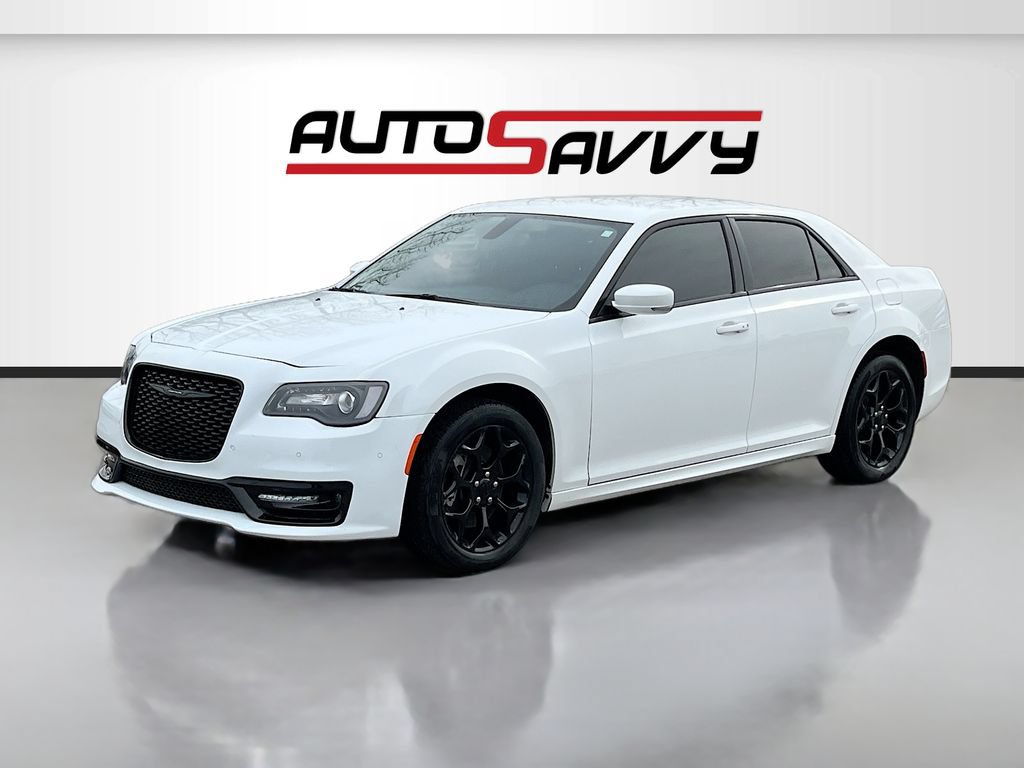 Used 2023 Chrysler 300 Touring L AWD/4WD image 3