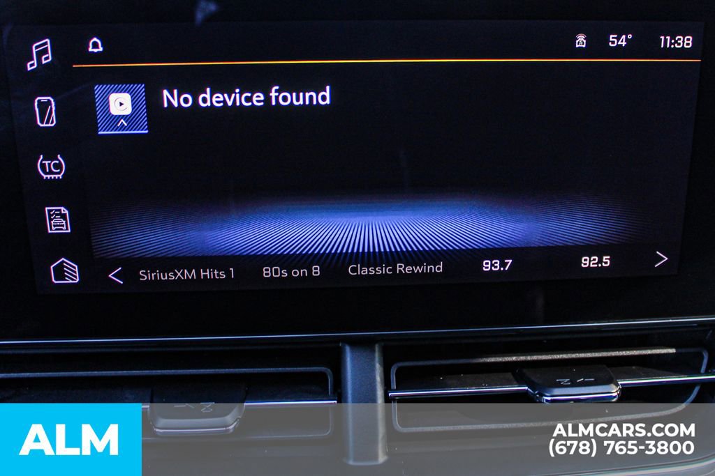 Used 2025 Chevrolet Trax LT w/ LT Convenience Package image 35