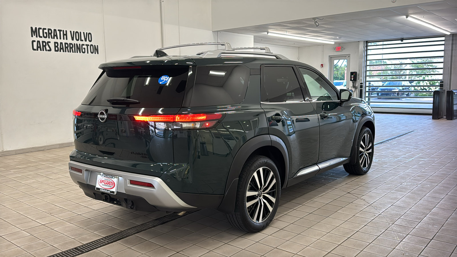 Used 2025 Nissan Pathfinder Platinum AWD/4WD image 5