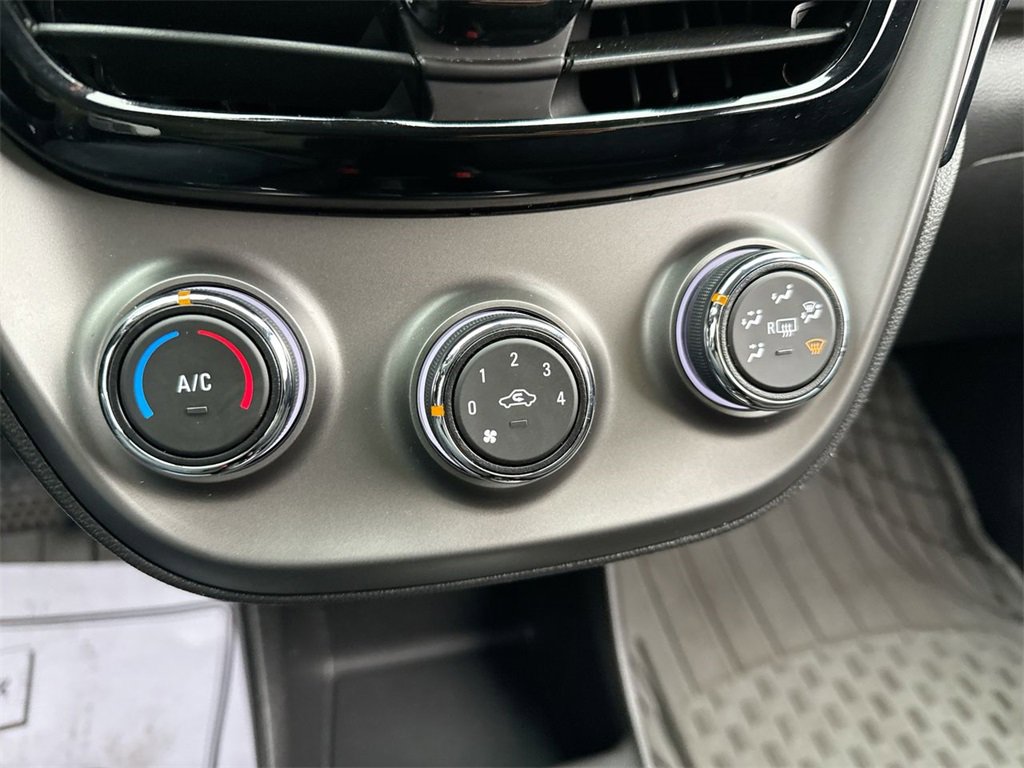 Used 2022 Chevrolet Spark LT image 19