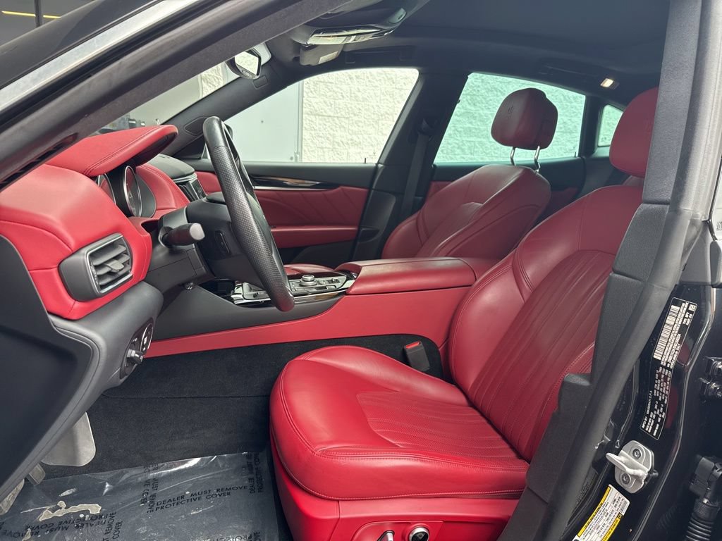 Certified 2022 Maserati Levante GT AWD/4WD image 12