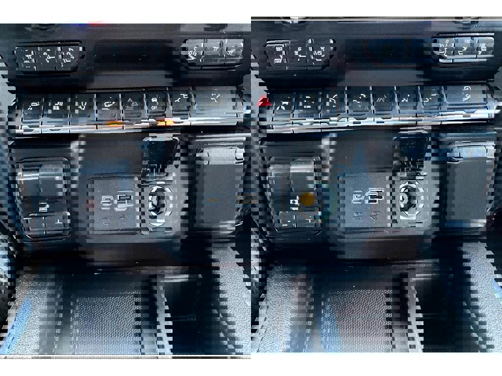 Used 2021 Chevrolet Silverado 1500 LTZ w/ LTZ Premium Package image 27