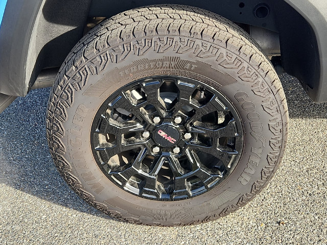 New 2026 GMC Canyon Elevation RWD image 5
