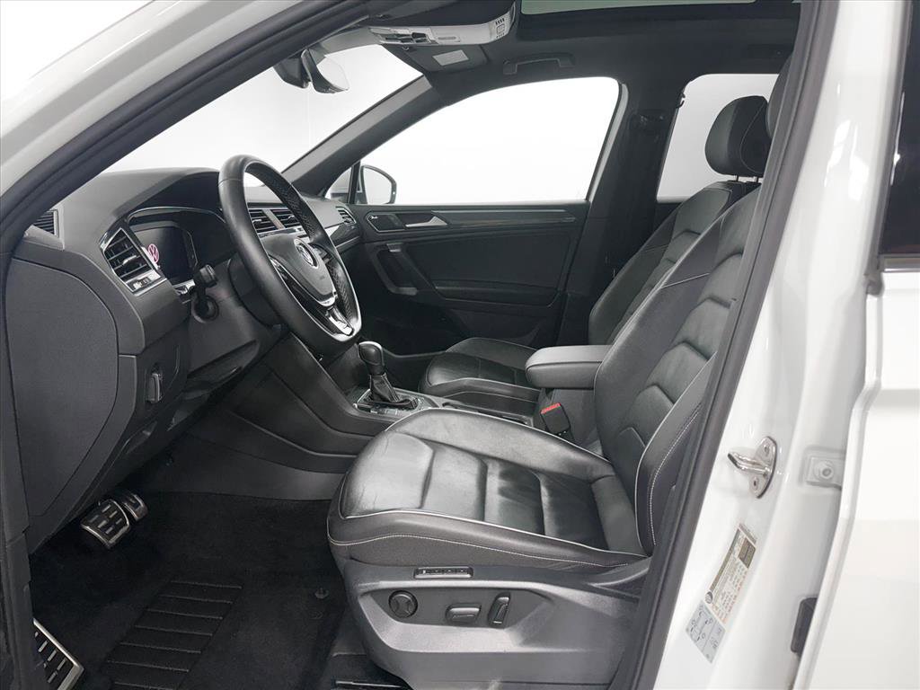 Used 2021 Volkswagen Tiguan SEL Premium R-Line image 4