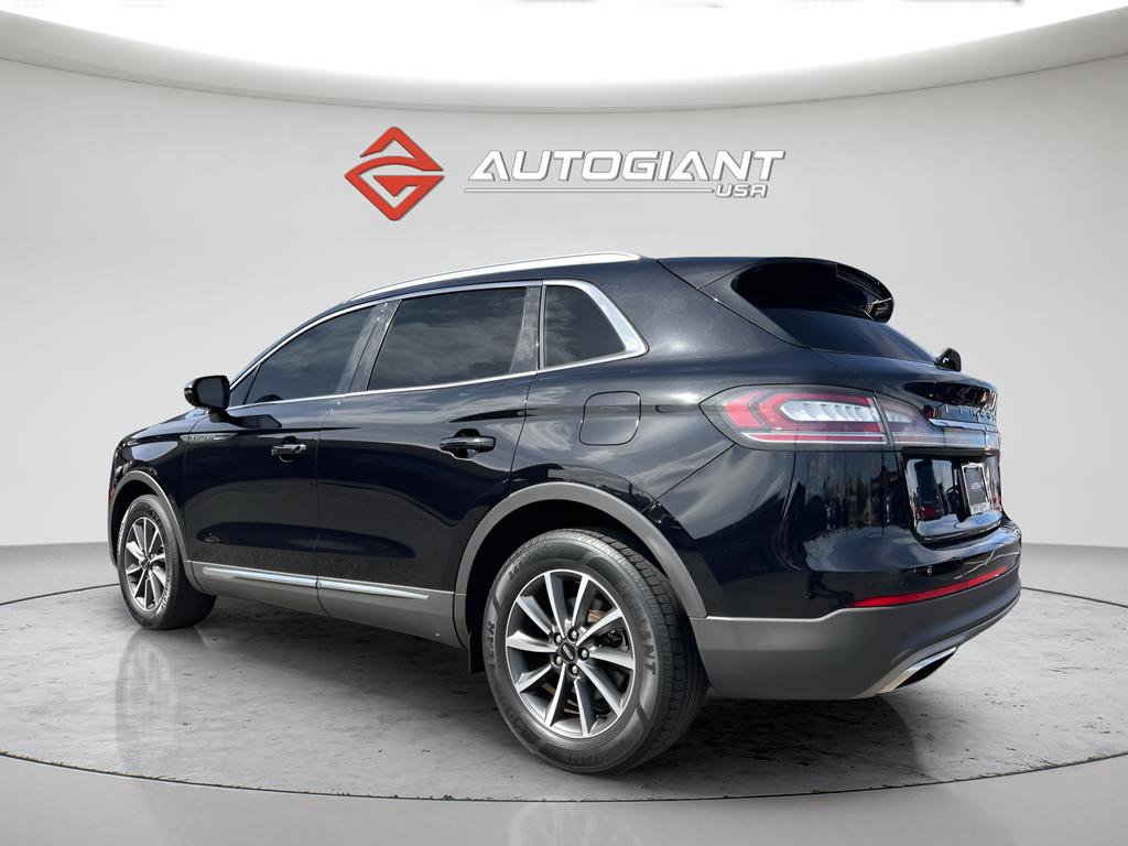 Used 2022 Lincoln Nautilus FWD image 4