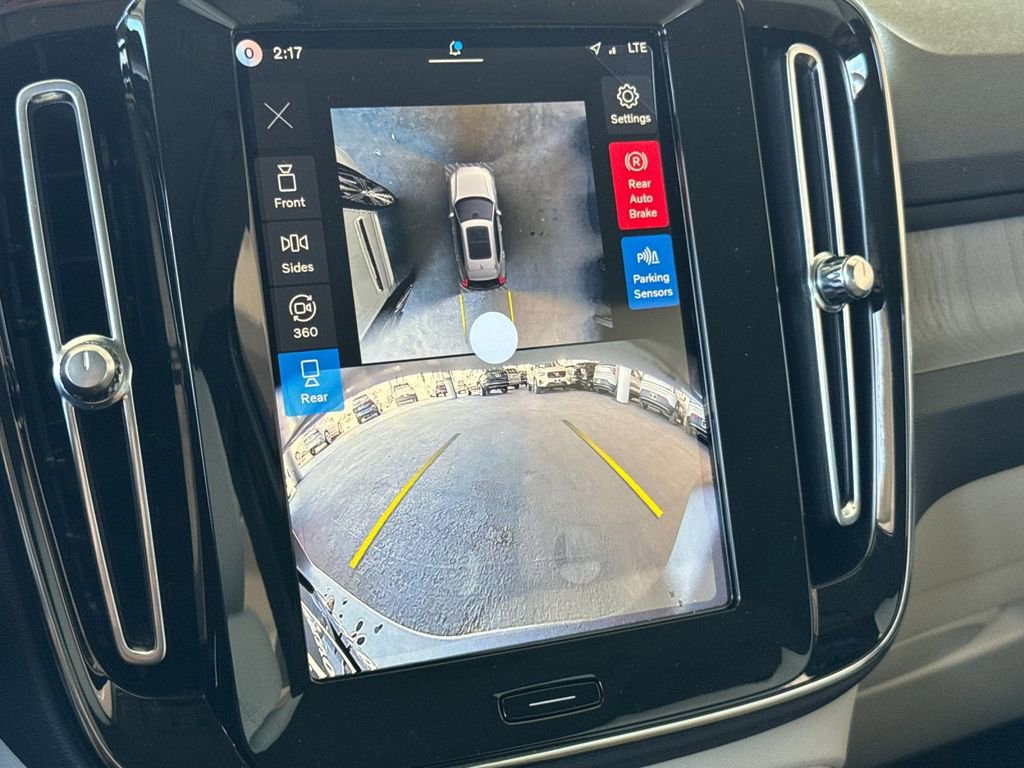 New 2026 Volvo XC40 B5 Plus w/ Protection Package Premier image 19