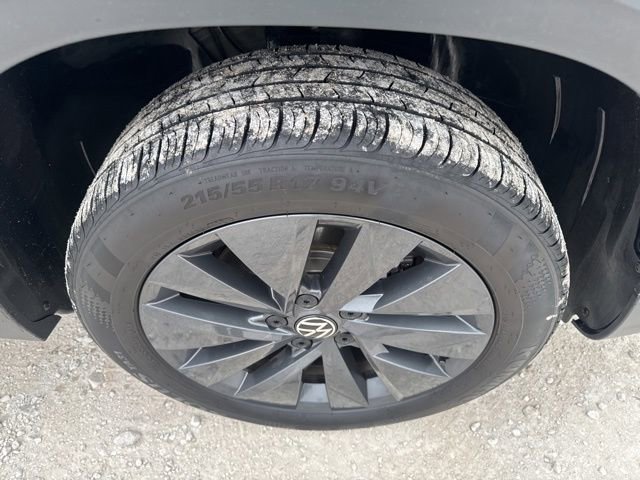 Used 2024 Volkswagen Taos S image 22