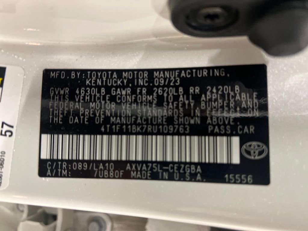Used 2024 Toyota Camry XLE w/ Navigation Package image 28