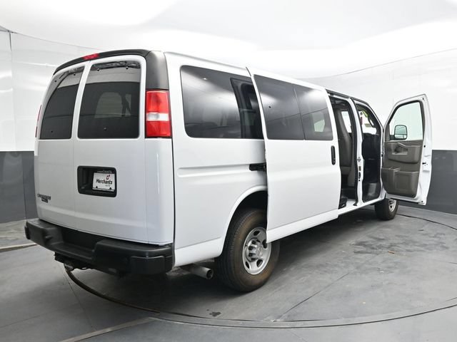 Used 2024 Chevrolet Express 3500 LS RWD image 46