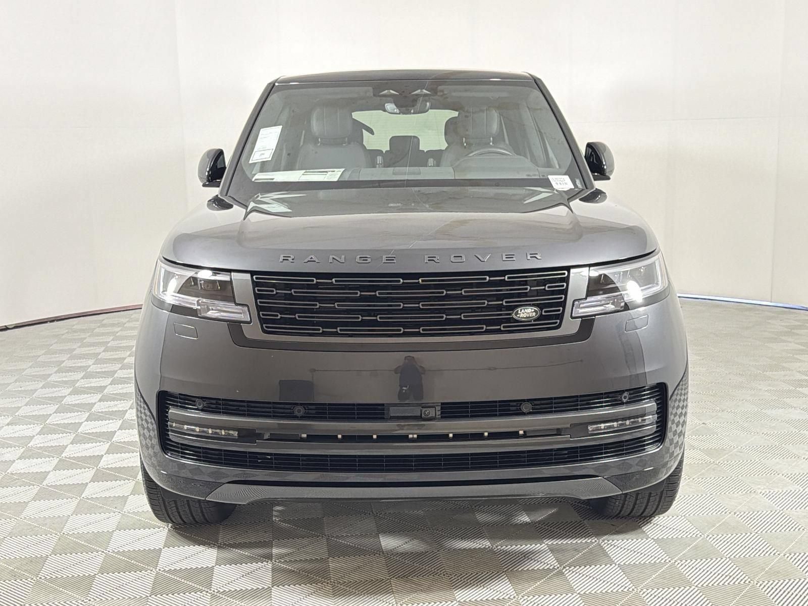New 2026 Land Rover Range Rover Long Wheelbase SE AWD/4WD image 8