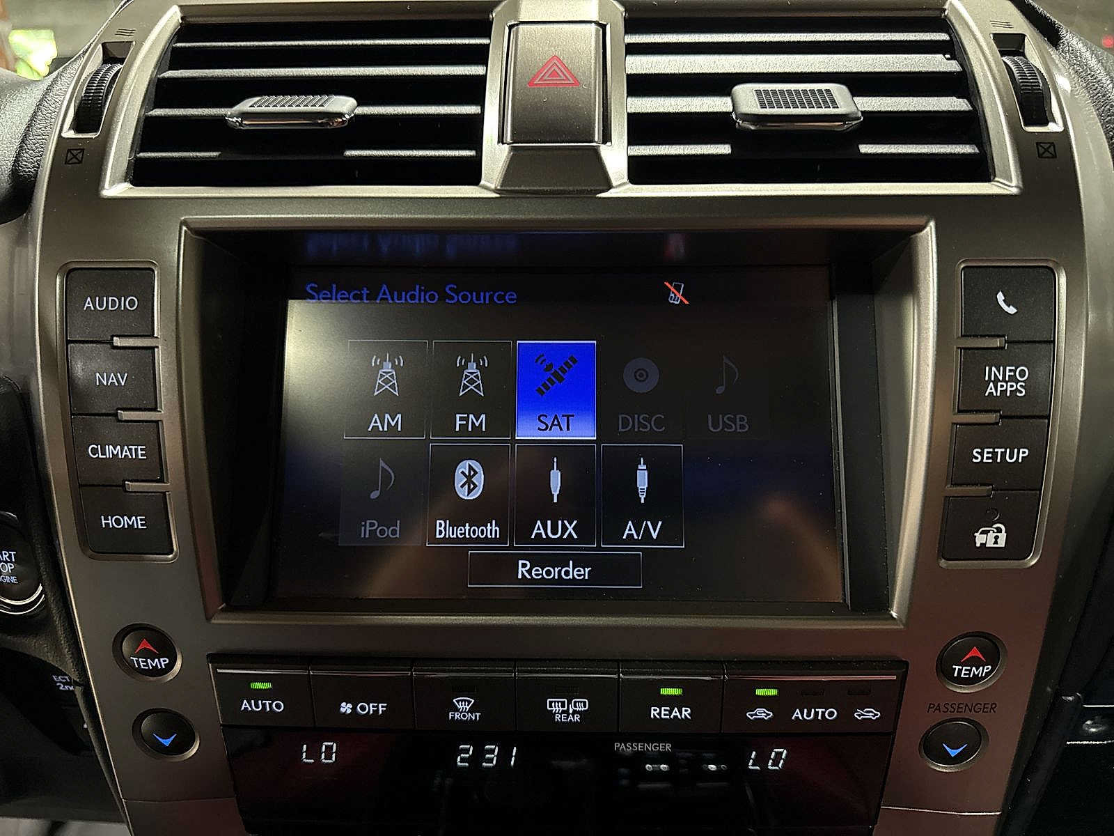 Used 2021 Lexus GX 460 Premium w/ Premium Package AWD/4WD image 22