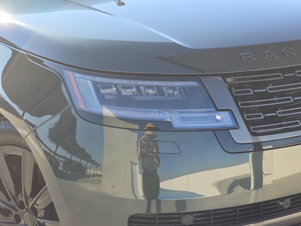 New 2026 Land Rover Range Rover SE image 33