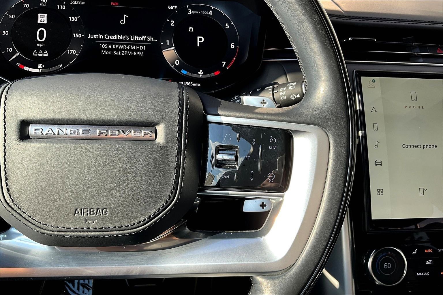 Used 2023 Land Rover Range Rover SE image 18