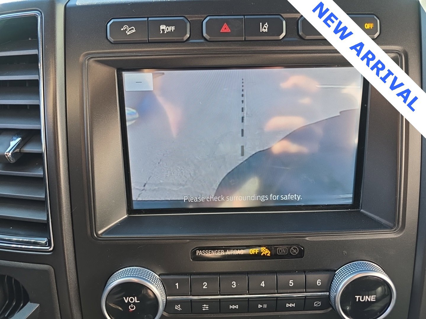 Used 2021 Ford Expedition Max Limited image 22
