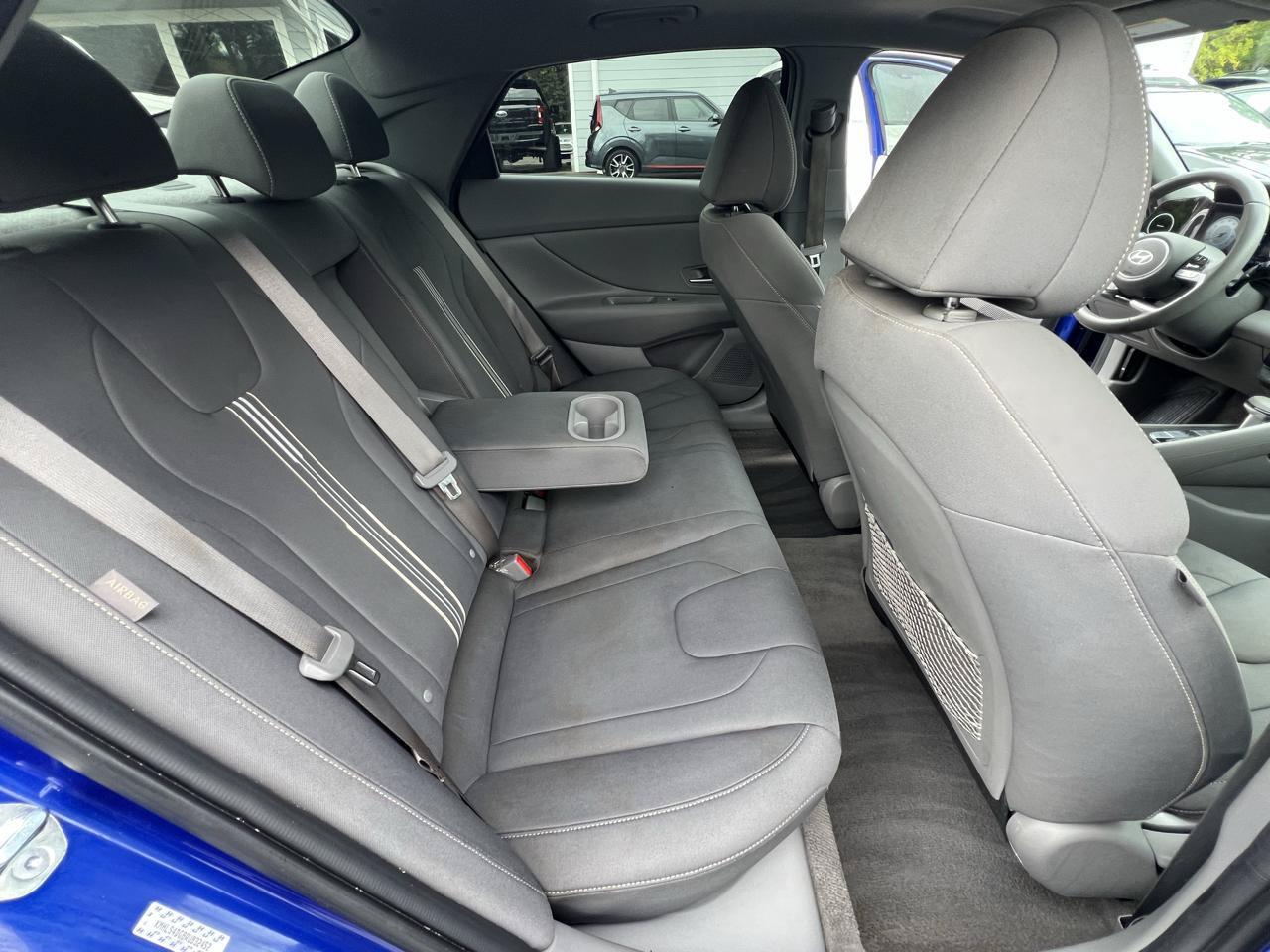 Used 2024 Hyundai Elantra SEL w/ Convenience Package FWD image 10
