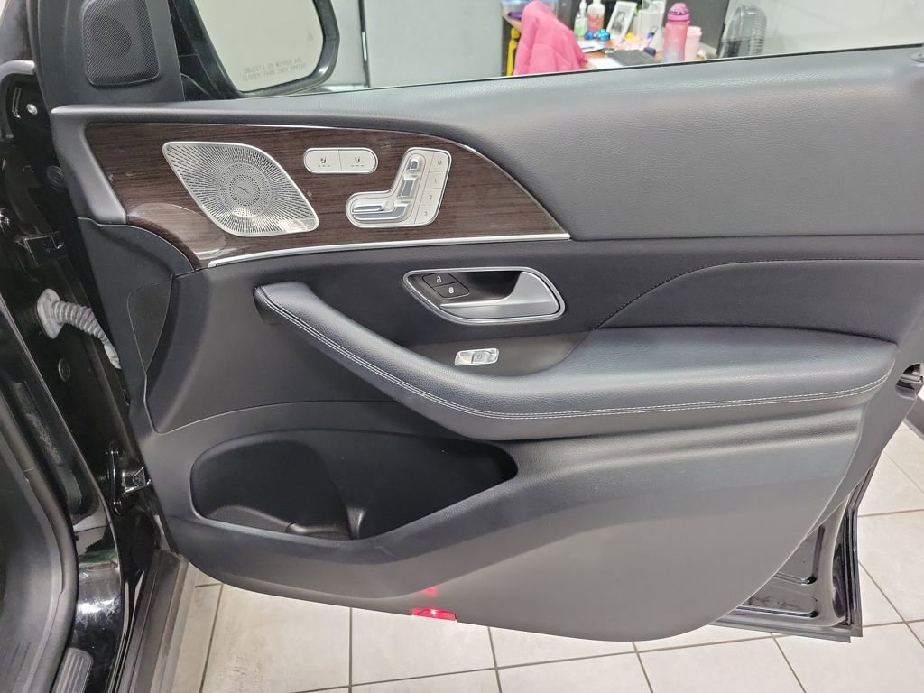 Used 2024 Mercedes-Benz GLE 350 GLE 350 w/ 3rd Row Seat Package image 30