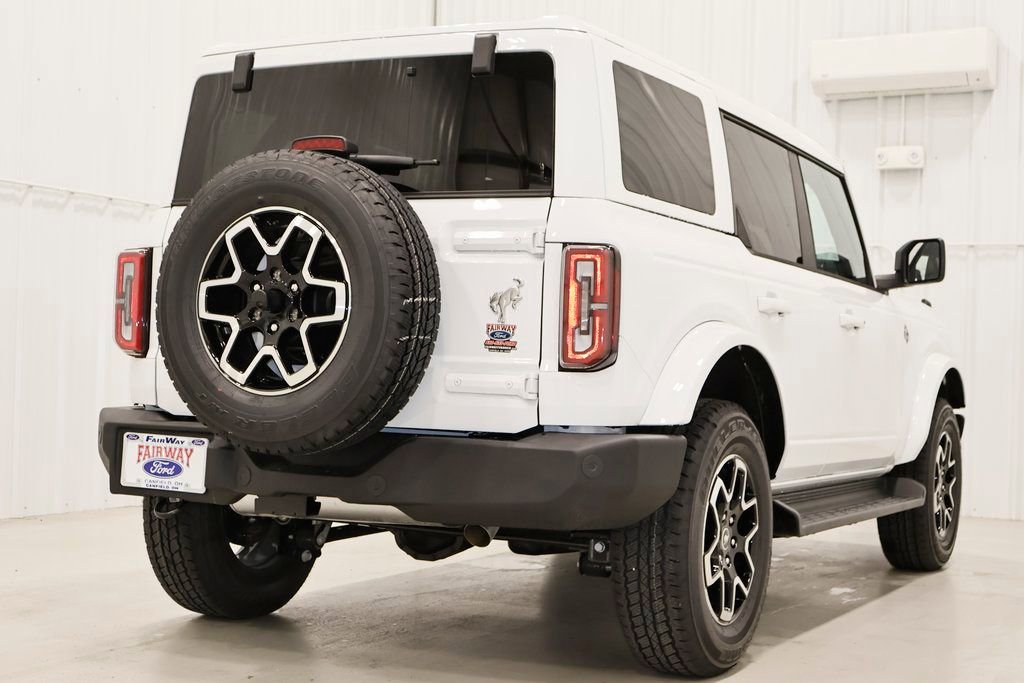 New 2025 Ford Bronco Outer Banks image 8