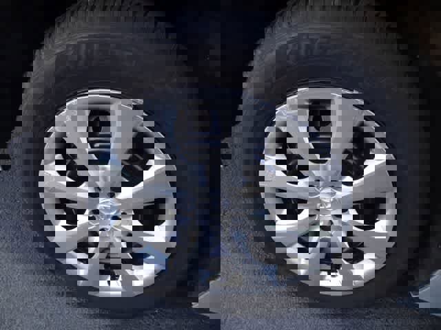 Used 2025 Toyota Corolla LE image 15