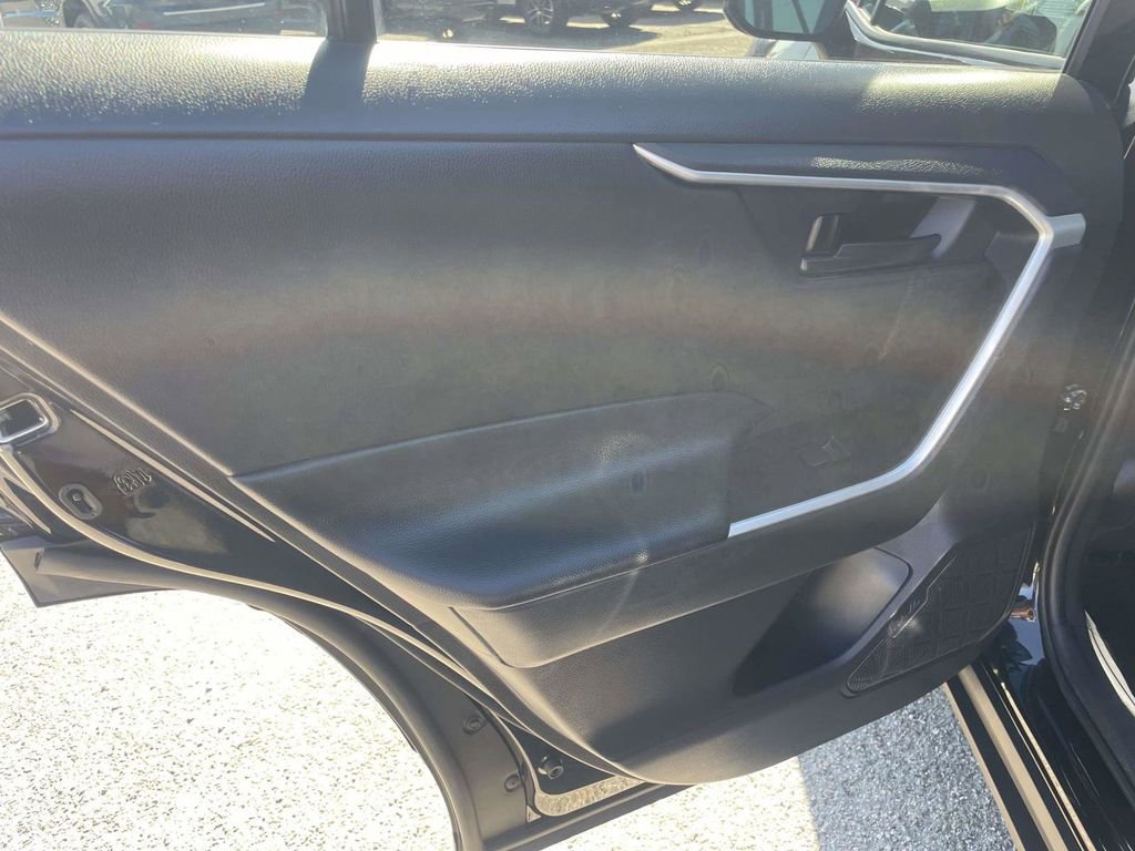 Used 2024 Toyota RAV4 LE image 18