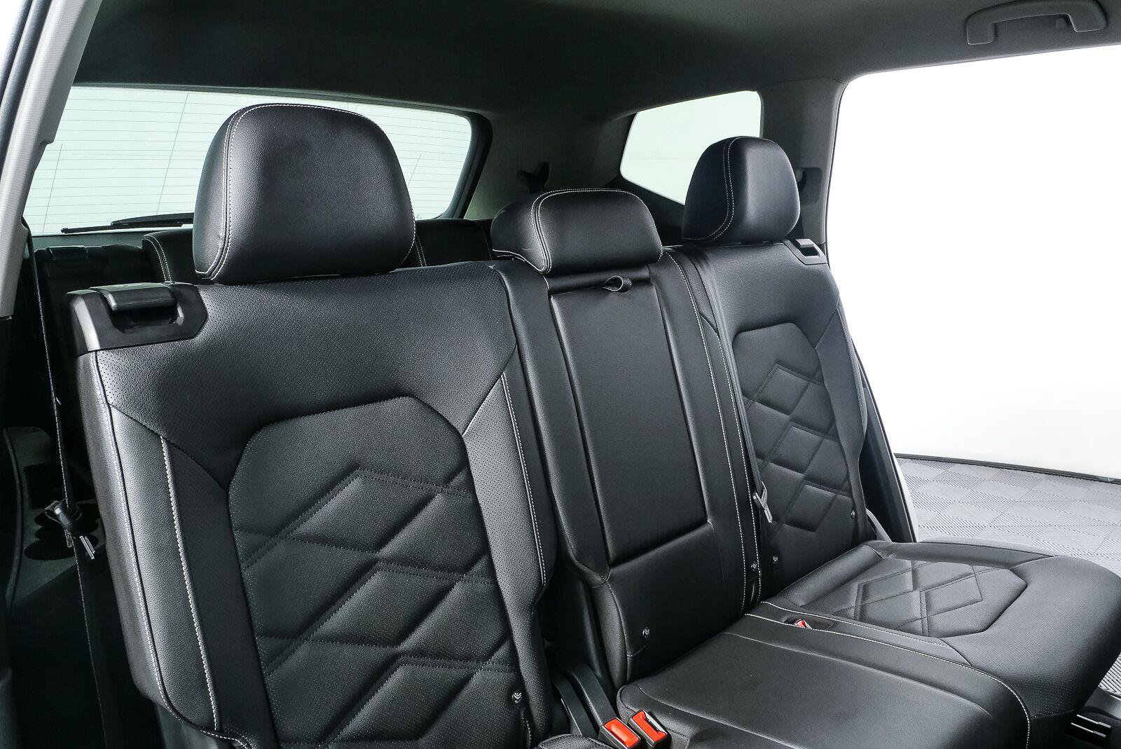 Used 2026 Volkswagen Atlas SE w/ Panoramic Sunroof Package AWD/4WD image 21