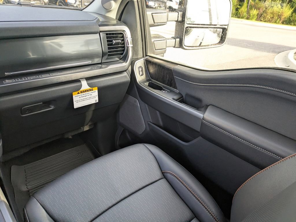 New 2026 Ford F250 Lariat w/ Black Appearance Package image 20