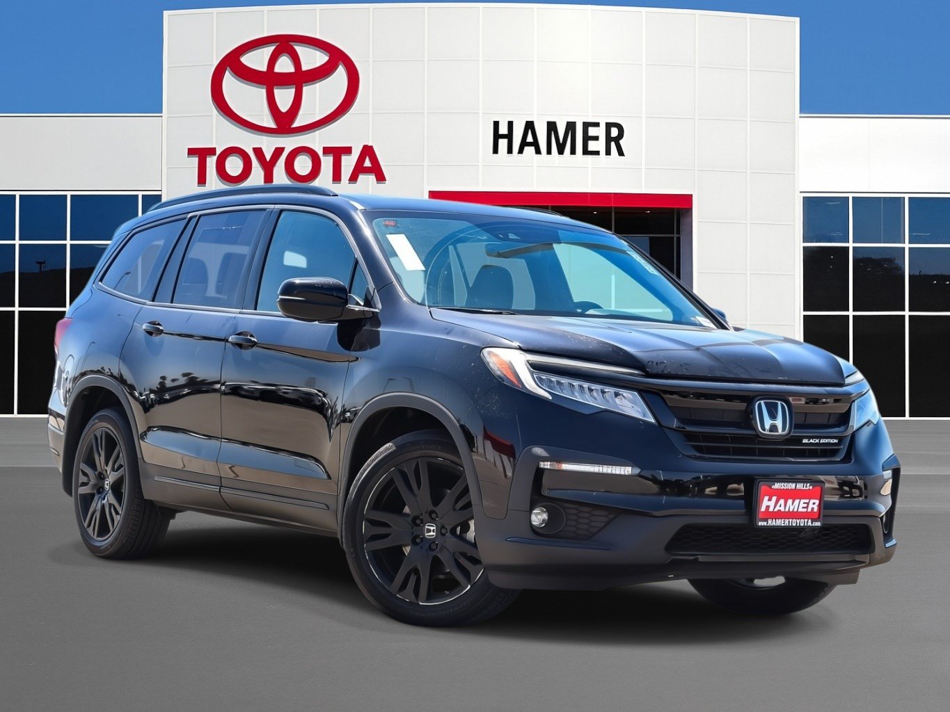 Used 2022 Honda Pilot Black Edition image 1