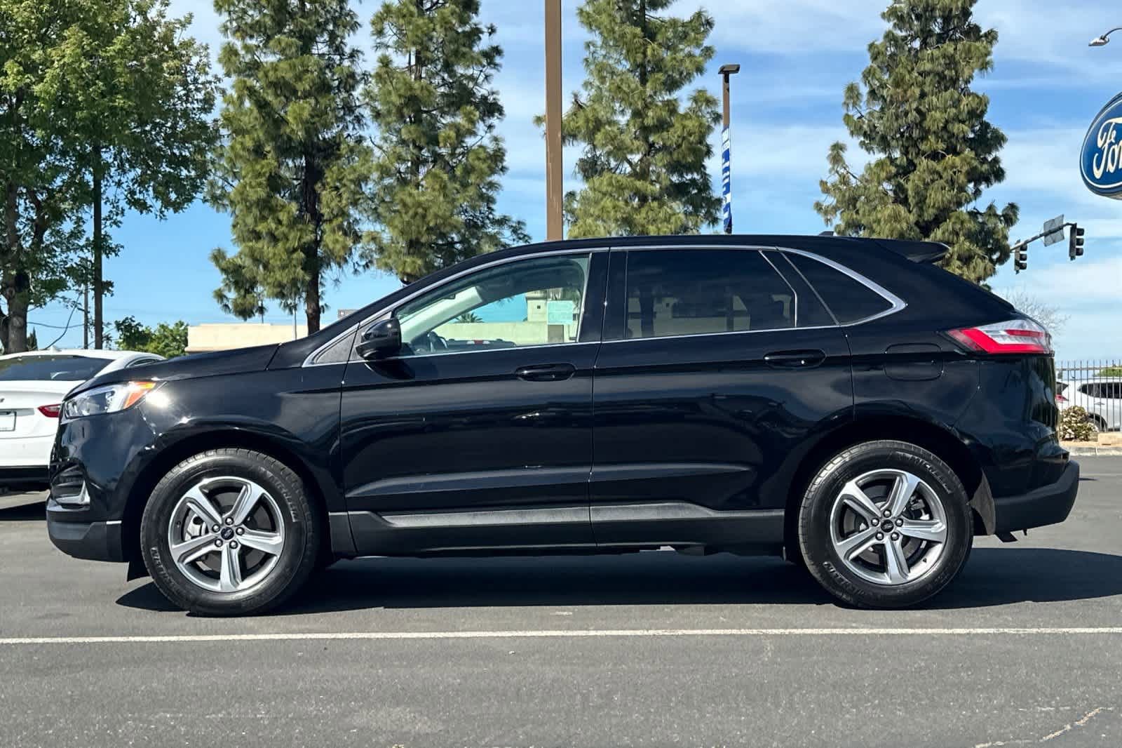 Certified 2024 Ford Edge SEL w/ Convenience Package image 6