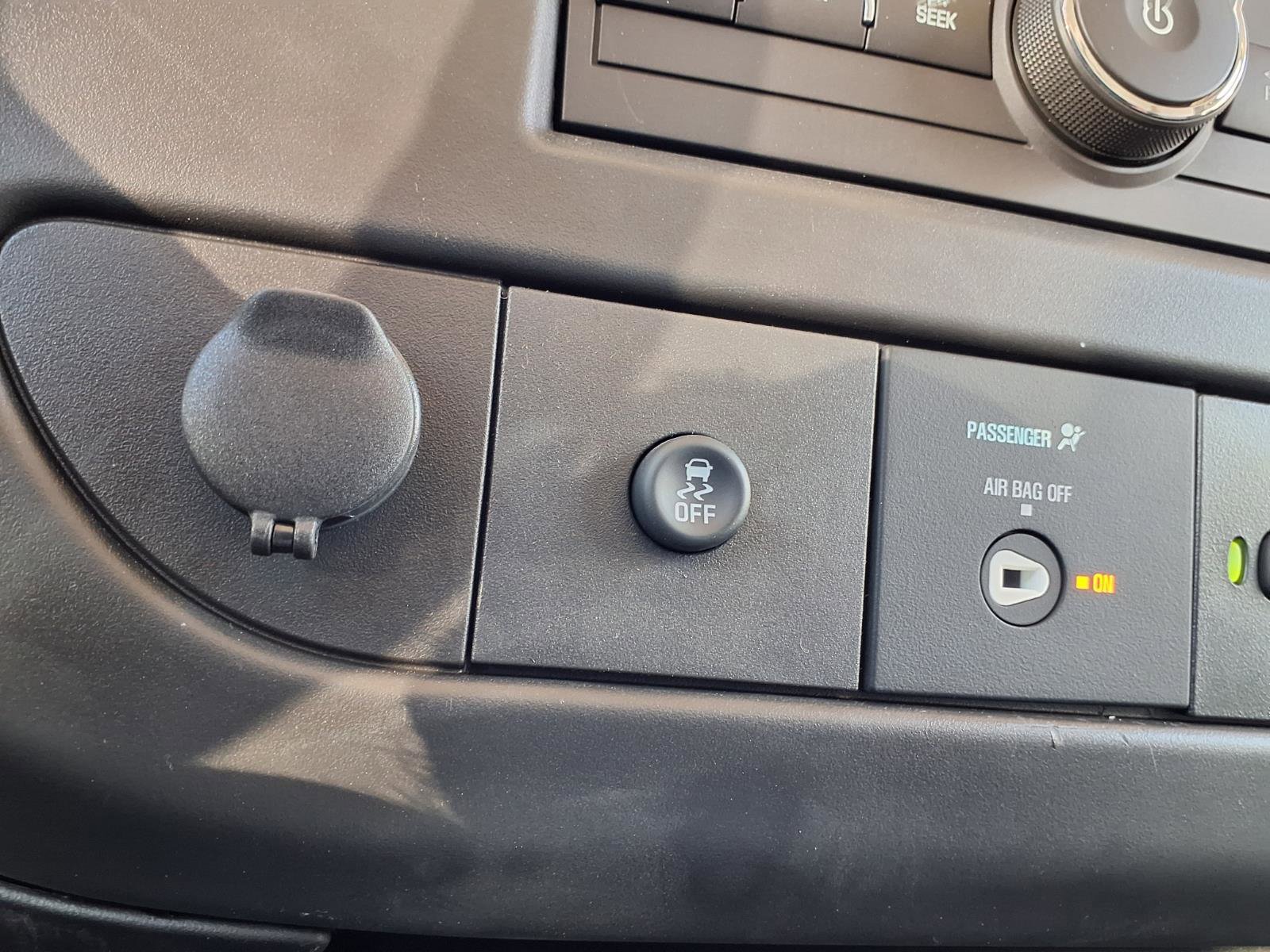 New 2025 GMC Savana 3500 w/ Power Convenience Package RWD image 7