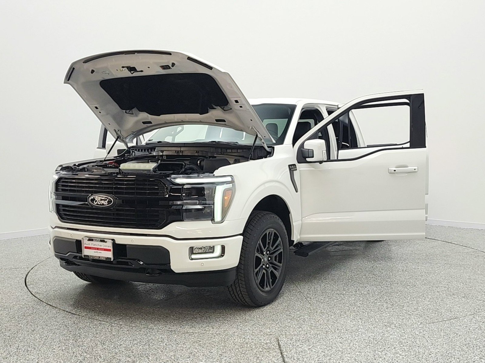 Used 2025 Ford F150 Platinum image 9