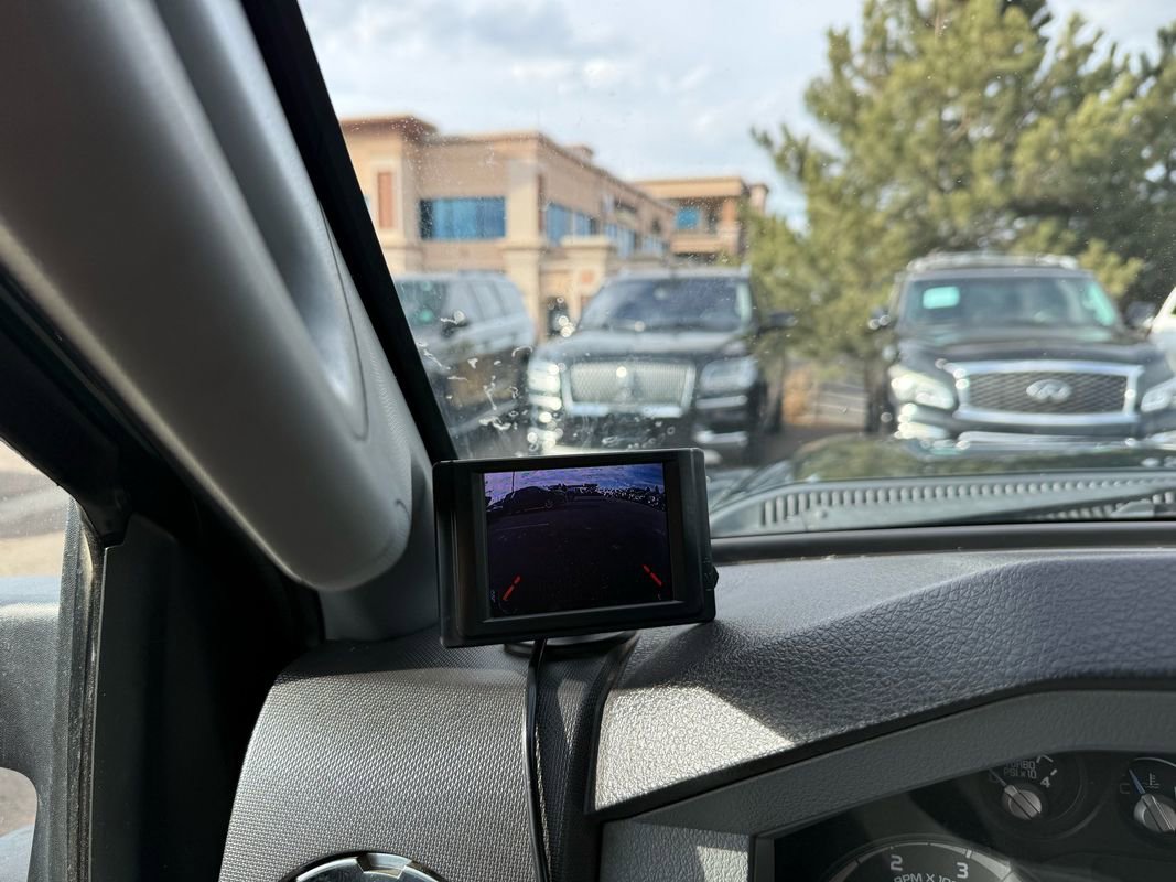 Used 2011 Ford F350 XLT w/ XLT Interior Pkg image 27