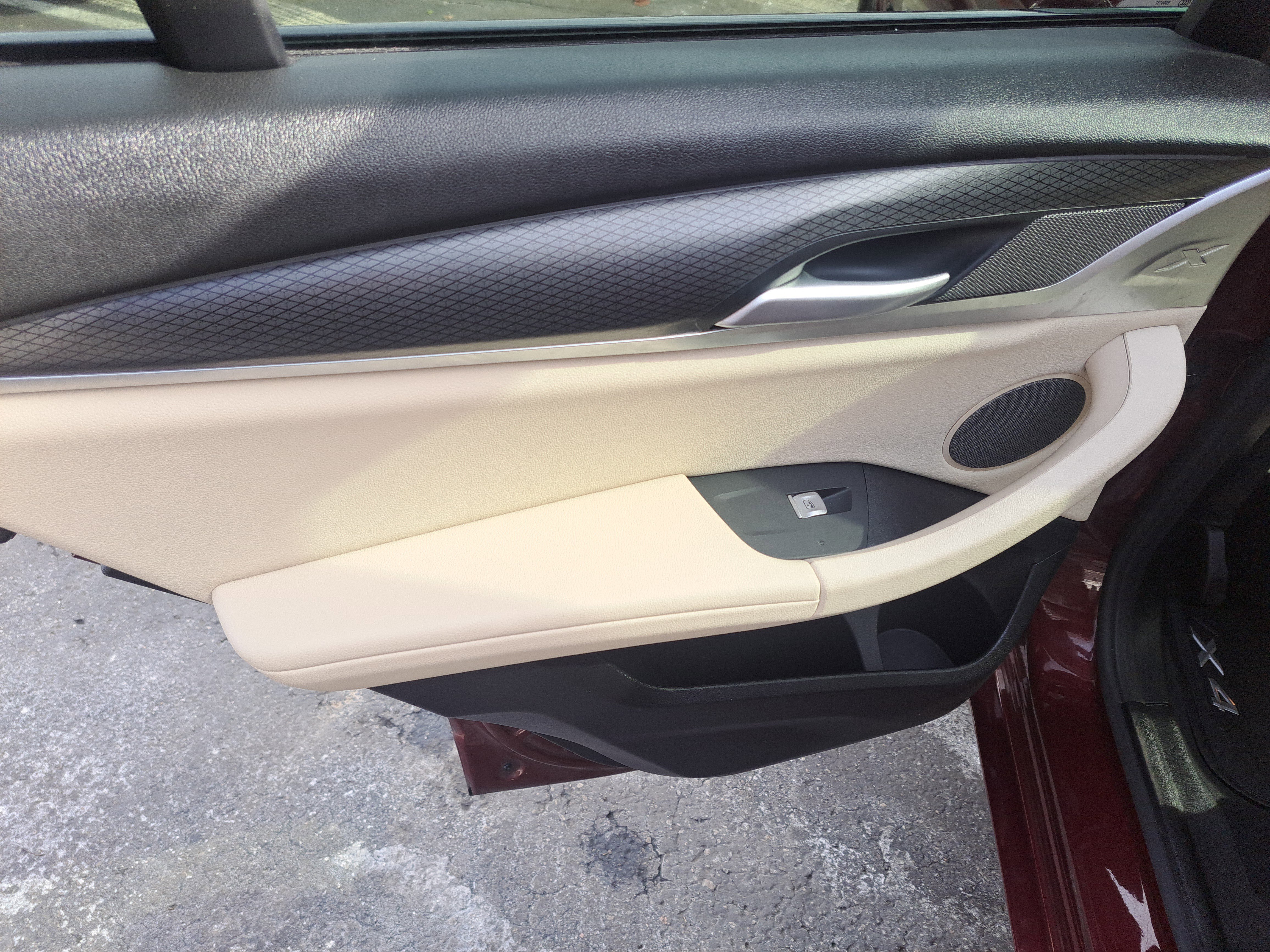 Used 2023 BMW X4 xDrive30i w/ M Sport Package image 12