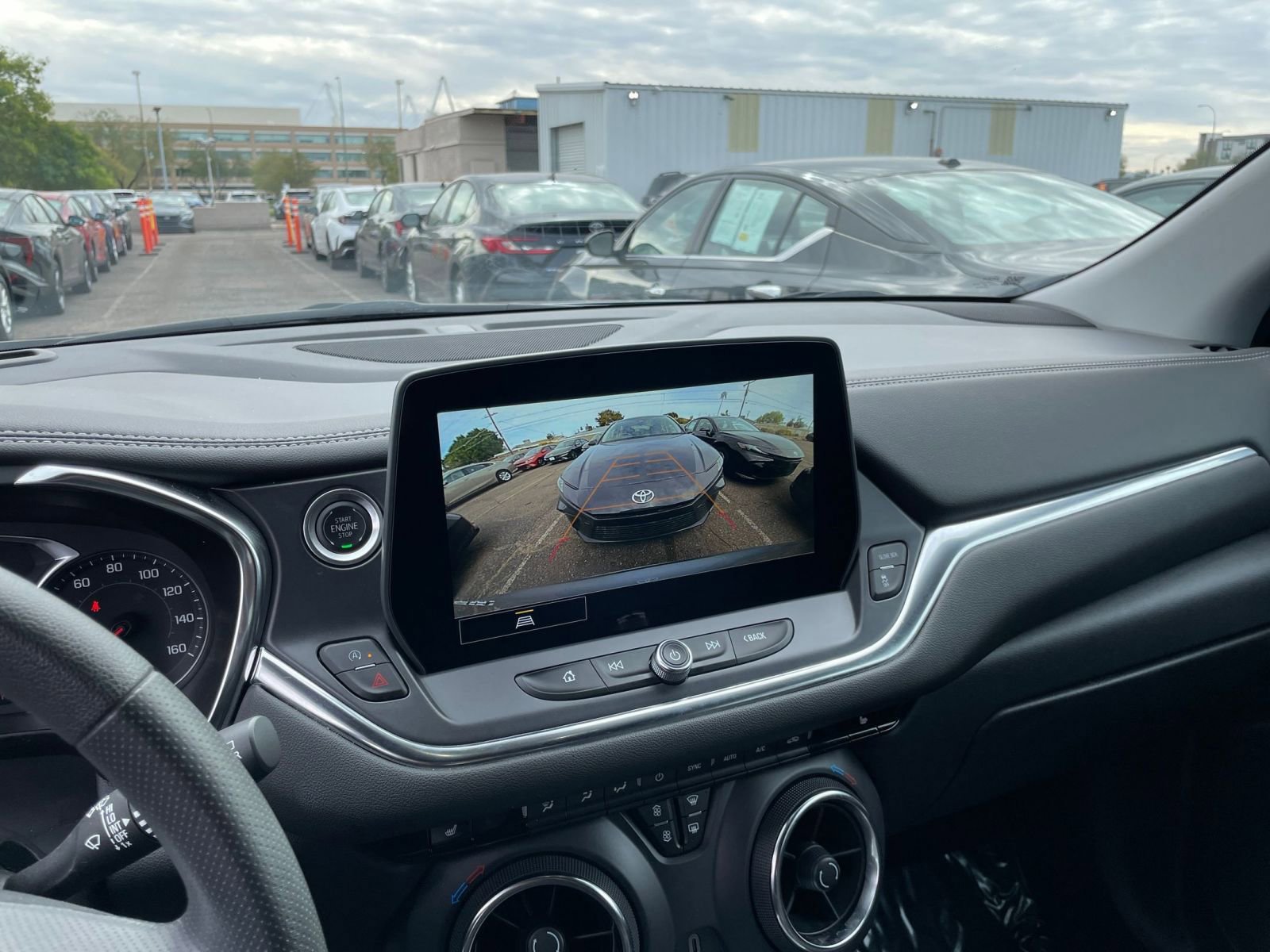 Used 2025 Chevrolet Blazer LT image 24