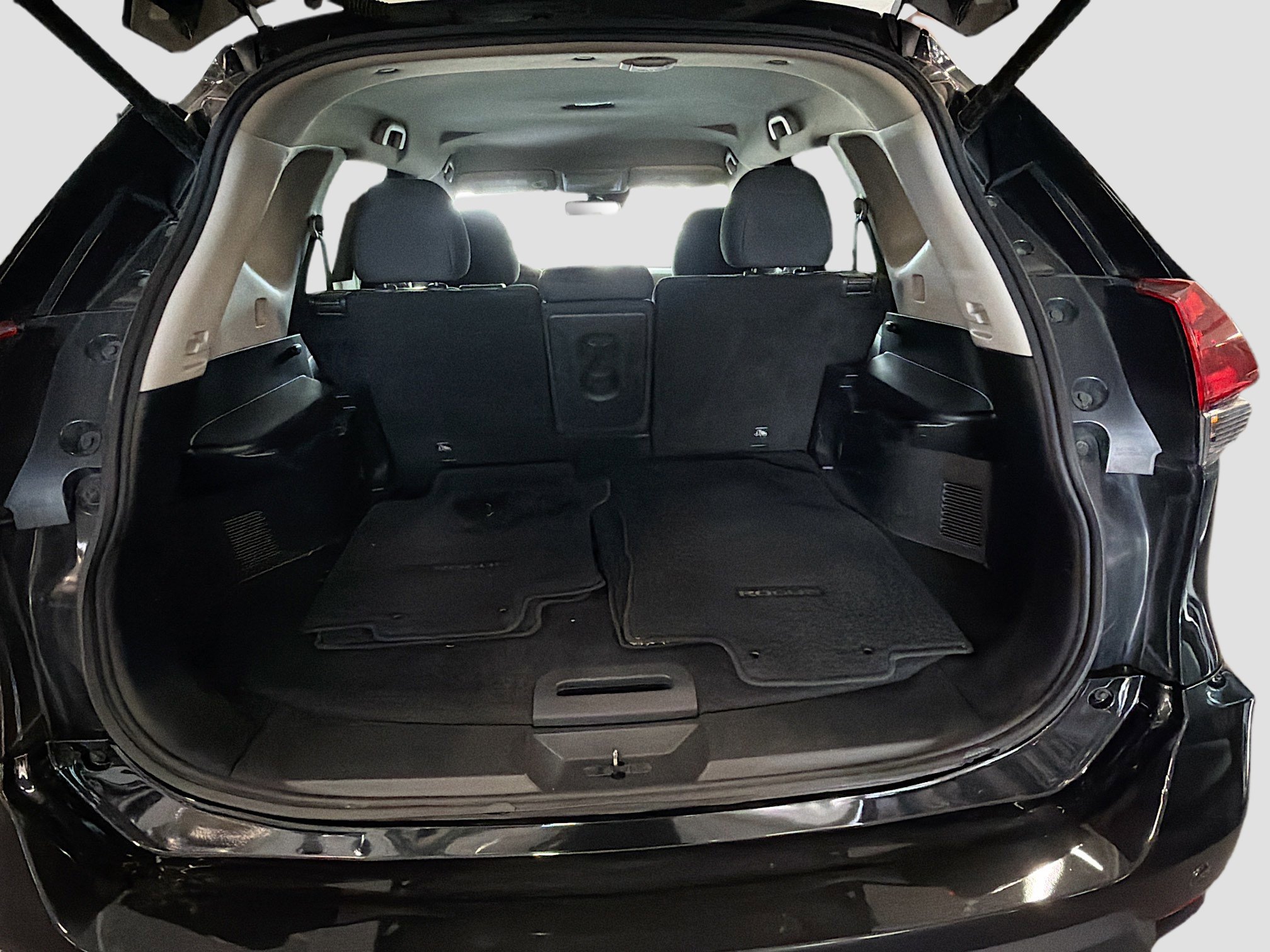 Used 2020 Nissan Rogue SV AWD/4WD image 29