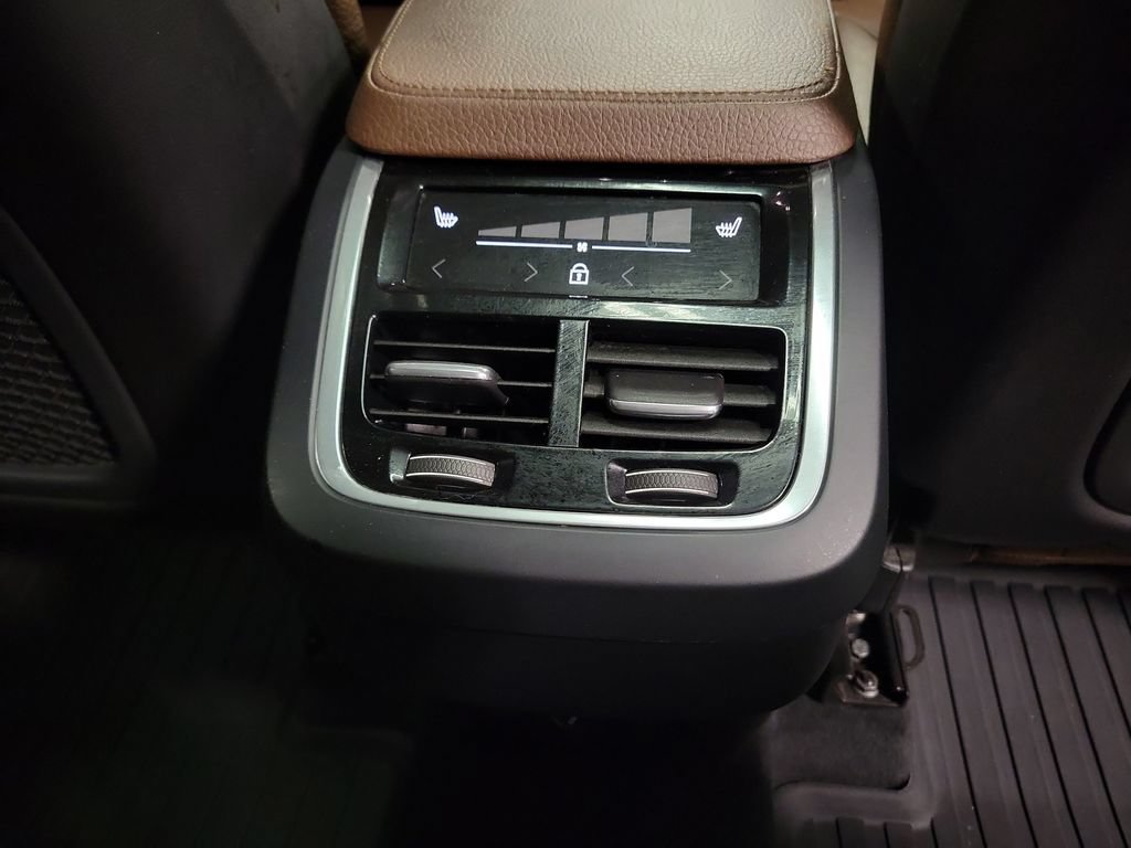 Used 2019 Volvo XC90 T6 Momentum w/ Advanced Package AWD/4WD image 29