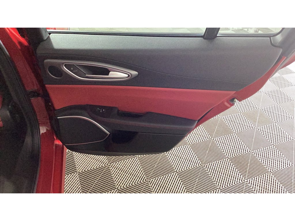 Used 2019 Alfa Romeo Giulia Ti Sport w/ Quick Order Package 22S Sport image 13