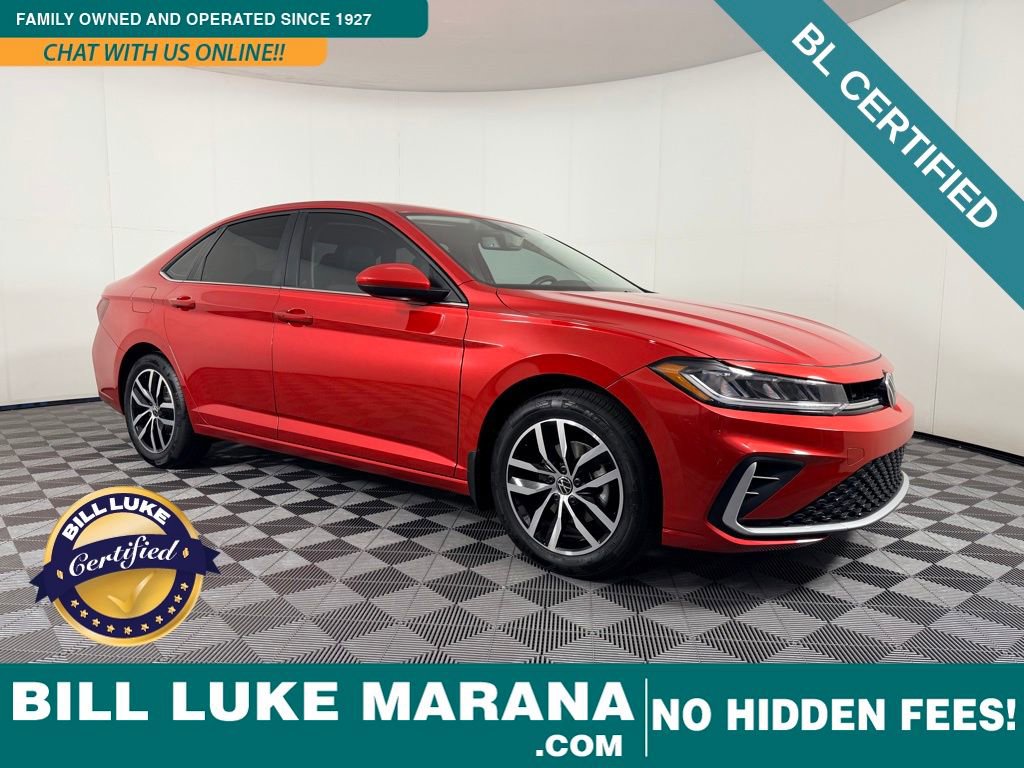 Used 2025 Volkswagen Jetta SE image 1