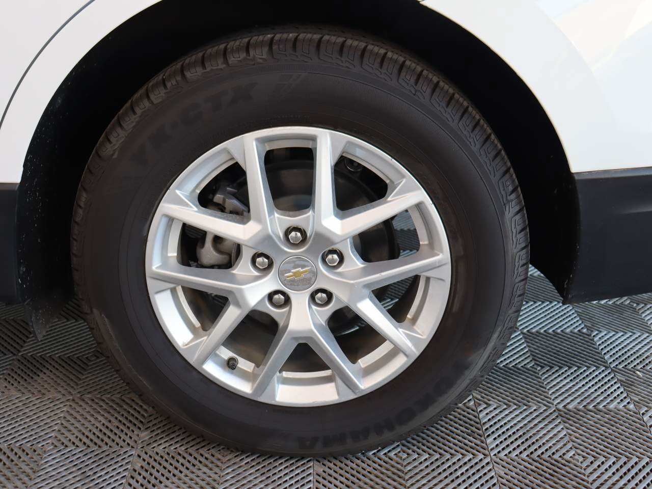 Used 2024 Chevrolet Equinox LS w/ LS Convenience Package FWD image 15