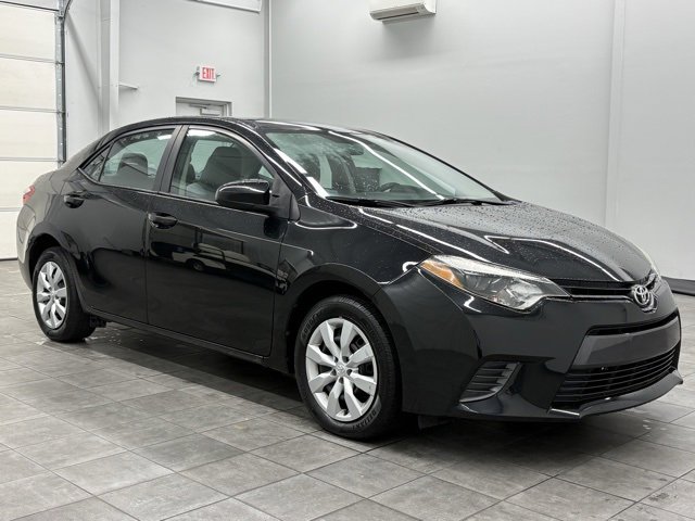Used 2015 Toyota Corolla LE image 1