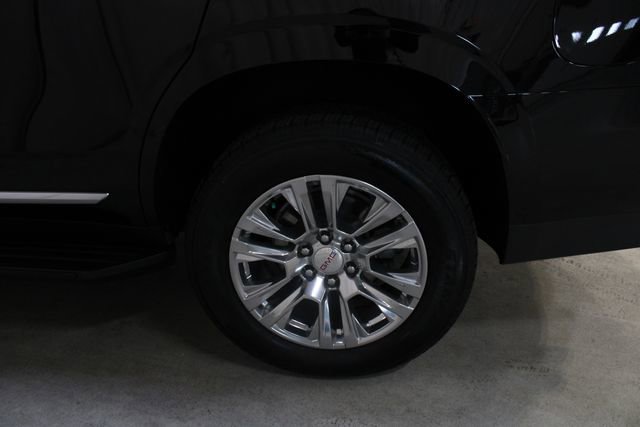 Used 2021 GMC Yukon Denali w/ Advanced Technology Package AWD/4WD image 29
