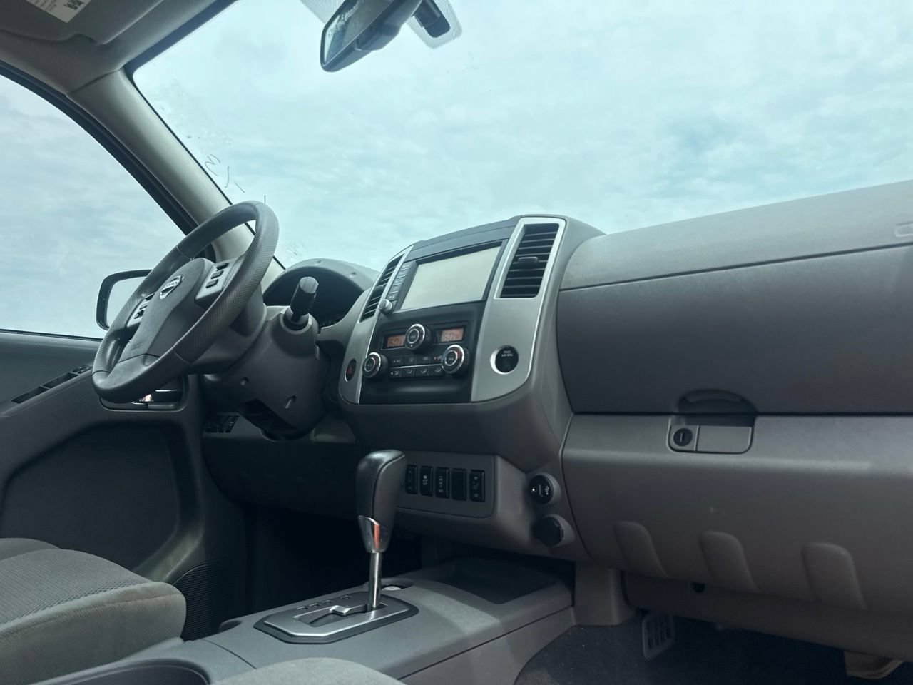 Certified 2020 Nissan Frontier SV w/ Midnight Edition Floor Mats RWD image 26