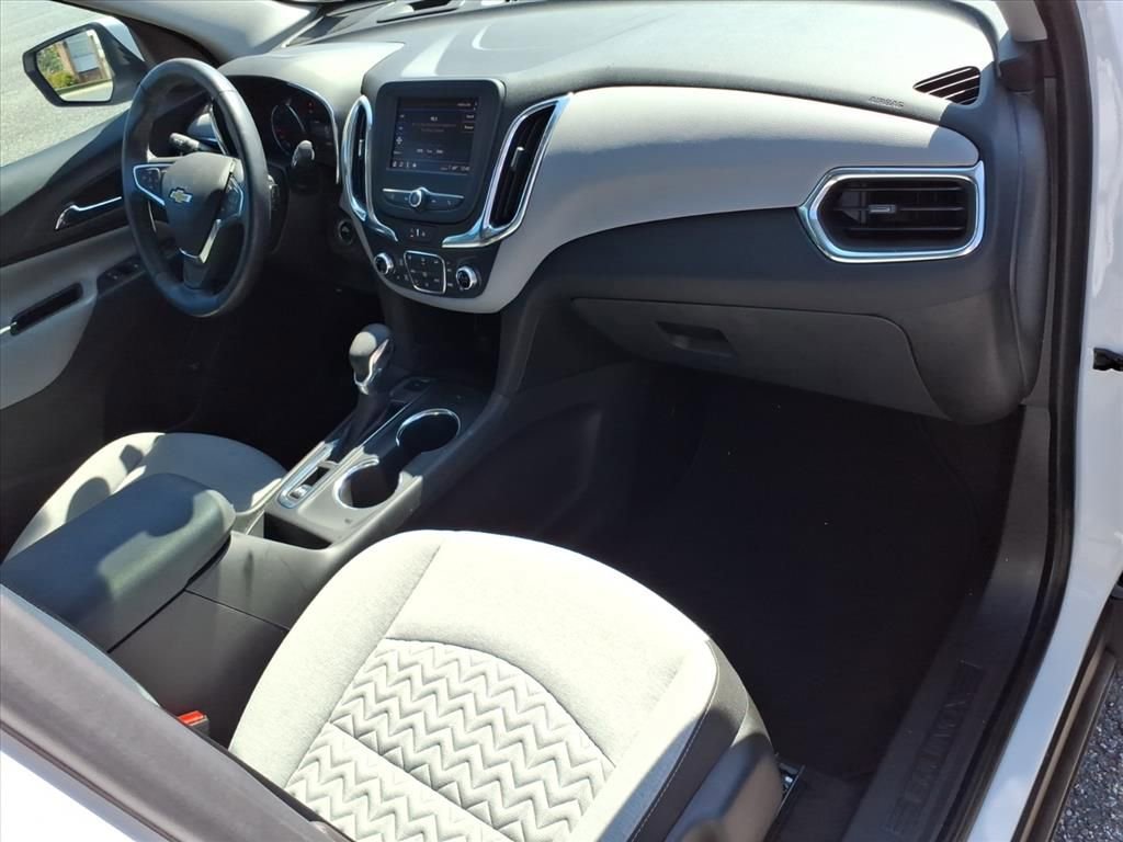 Used 2023 Chevrolet Equinox LT w/ Driver Convenience Package image 19