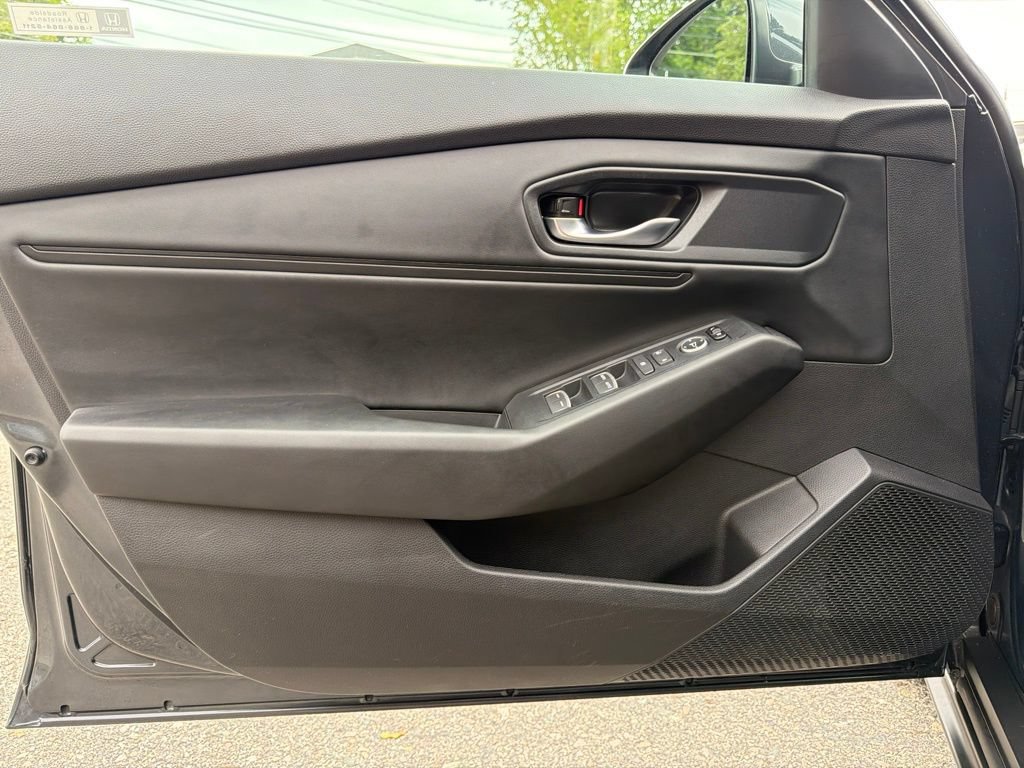Used 2023 Honda Accord EX image 12